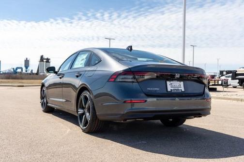 Meteorite Gray Metallic 2026 Honda Accord SE
