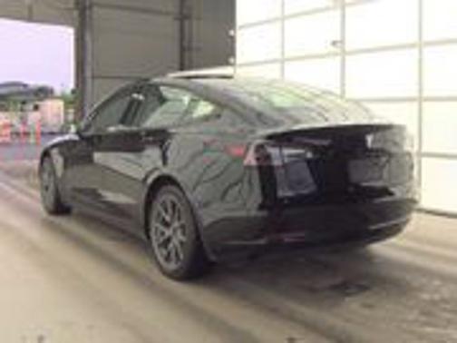 2022 Tesla Model 3 Base