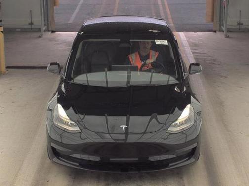 2022 Tesla Model 3 Base