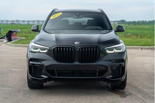 2023 BMW X5 M50i