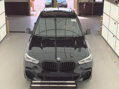 2023 BMW X5 M50i