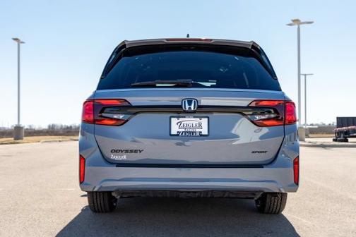 Sonic Gray Pearl 2025 Honda Odyssey Sport-L