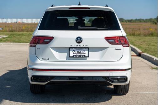 2022 Volkswagen Tiguan SE R-Line Black