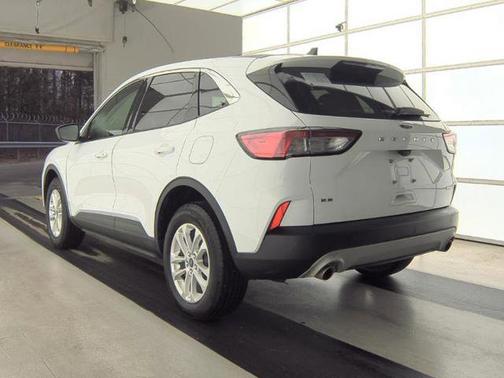 2022 Ford Escape SE Hybrid