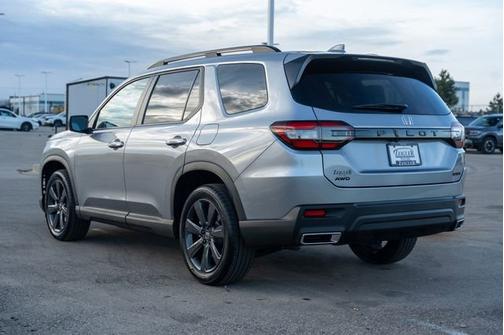 2025 Honda Pilot Sport