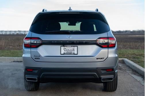 2025 Honda Pilot Sport