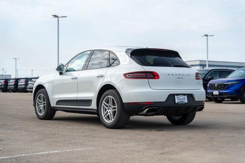 2017 Porsche Macan Base