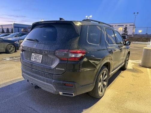 2023 Honda Pilot Touring