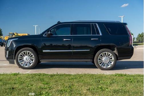 2016 Cadillac Escalade Platinum