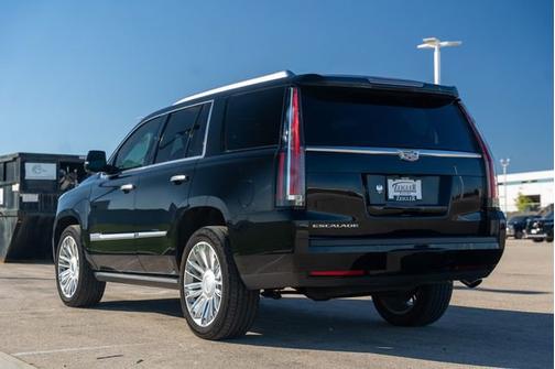 2016 Cadillac Escalade Platinum