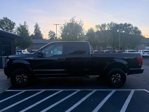 SHADOW BLACK 2018 Ford F-150 Lariat