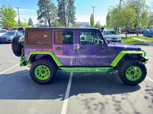 Xtreme Purple Pearlcoat 2018 Jeep Wrangler JK Unlimited Sahara