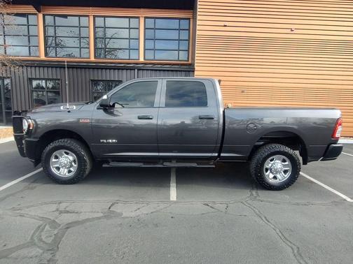 Granite Crystal Metallic Clearcoat 2020 RAM 2500 Tradesman Crew Cab 4x4 6'4' Box