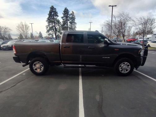 Granite Crystal Metallic Clearcoat 2020 RAM 2500 Tradesman Crew Cab 4x4 6'4' Box