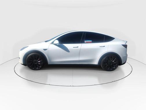 2022 Tesla Model Y Performance Dual Motor All-Wheel Drive