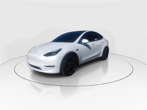 2022 Tesla Model Y Performance Dual Motor All-Wheel Drive