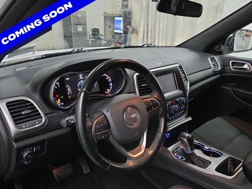 2020 Jeep Grand Cherokee Laredo