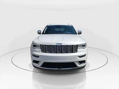 2019 Jeep Grand Cherokee Summit