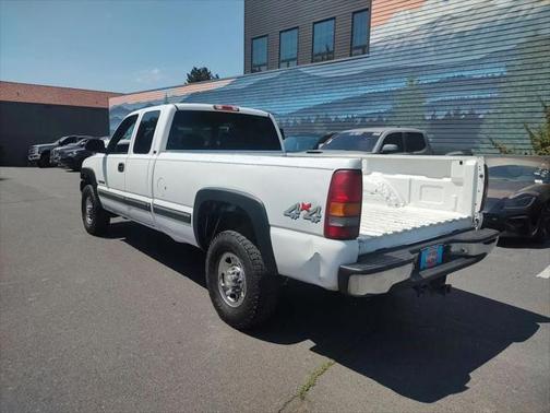 2002 Chevrolet Silverado 2500 LS H/D Extended Cab
