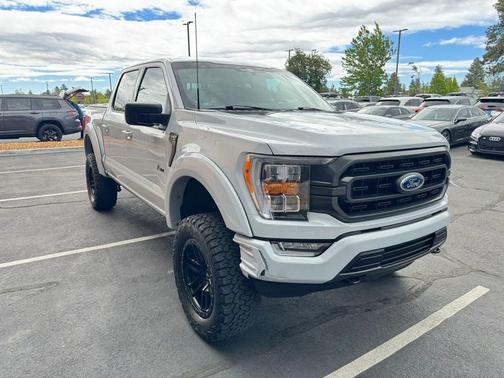 SPACE WHITE METALLIC 2022 Ford F-150 XLT
