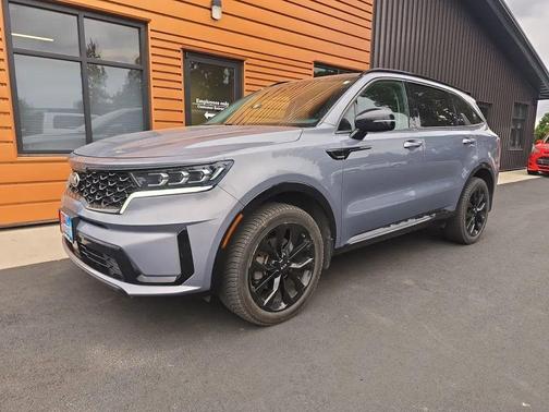 Everlasting Silver 2021 Kia Sorento SX