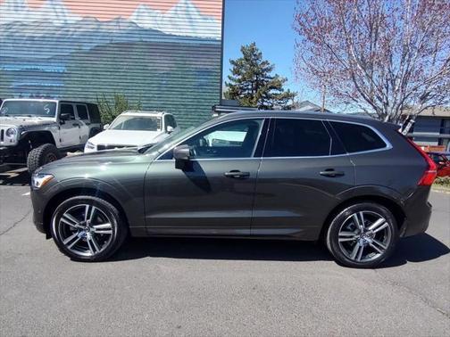 2018 Volvo XC60 T5 Momentum