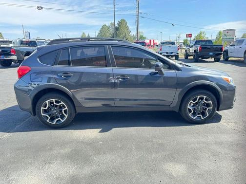 Dark Gray Metallic 2017 Subaru Crosstrek 2.0i Premium