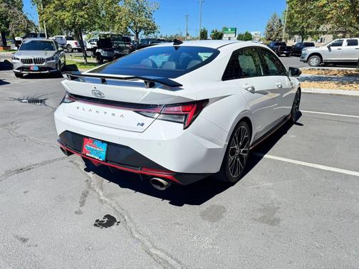 Ceramic White 2022 Hyundai ELANTRA N Base