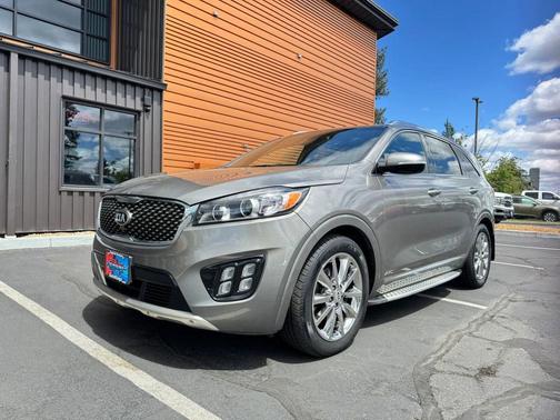 Titanium Silver 2017 Kia Sorento SXL