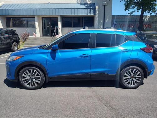 2022 Nissan Kicks SV