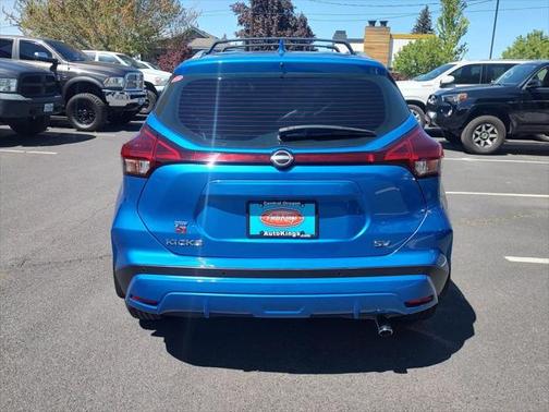 2022 Nissan Kicks SV