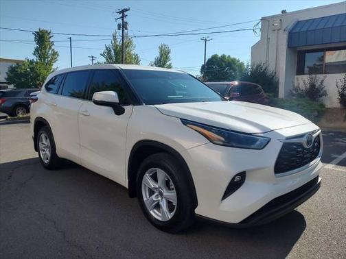 2021 Toyota Highlander LE