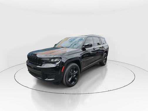 2022 Jeep Grand Cherokee L Altitude