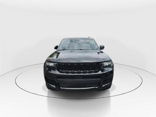 2022 Jeep Grand Cherokee L Altitude