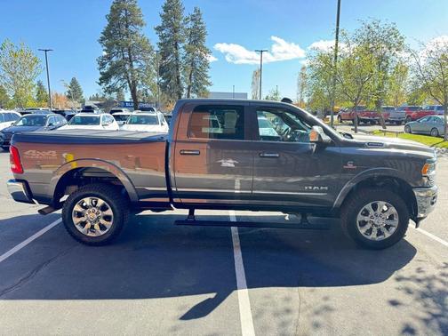 Granite Crystal Metallic Clearcoat 2022 RAM 2500 Limited Crew Cab 4x4 6'4' Box