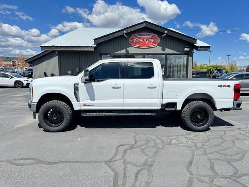 OXFORD WHITE 2024 Ford F-350 Lariat