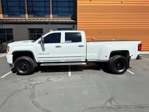 Summit White 2017 GMC Sierra 3500 Denali