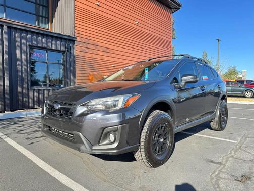 Dark Gray Metallic 2018 Subaru Crosstrek 2.0i Limited