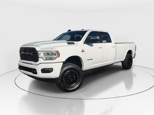 2019 RAM 3500 Laramie Crew Cab 4x4 8' Box