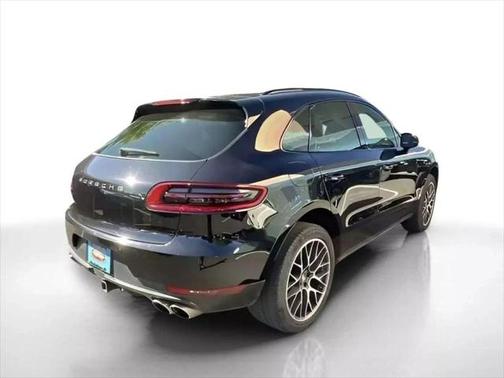 2016 Porsche Macan S