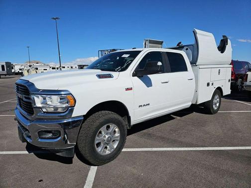 2021 RAM 3500 Big Horn Crew Cab 4x4 8' Box