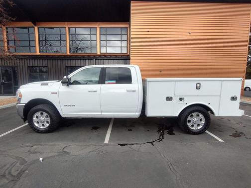 2021 RAM 3500 Big Horn Crew Cab 4x4 8' Box