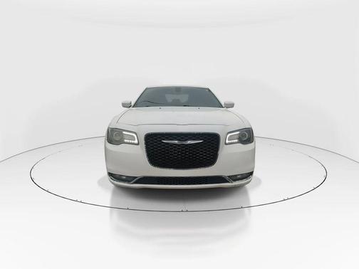 2016 Chrysler 300 S