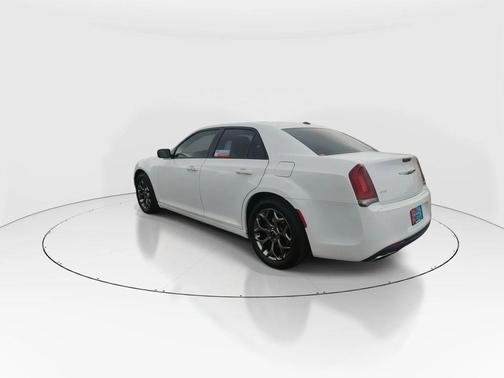 2016 Chrysler 300 S