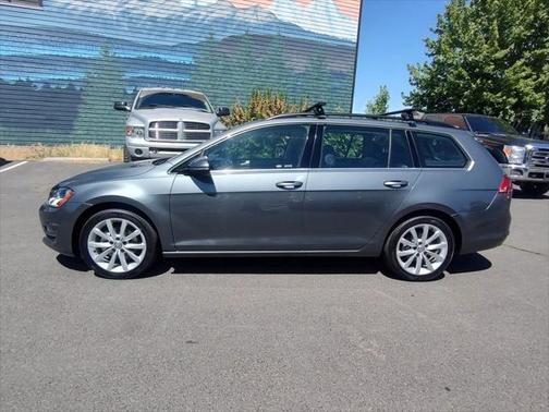 2017 Volkswagen Golf SportWagen TSI SE