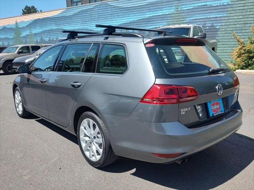 2017 Volkswagen Golf SportWagen TSI SE