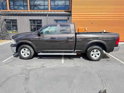 Luxury Brown Pearl 2017 RAM 1500 SLT