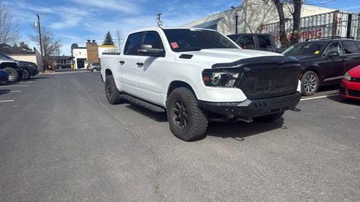 Bright White Clearcoat 2019 RAM 1500 Big Horn