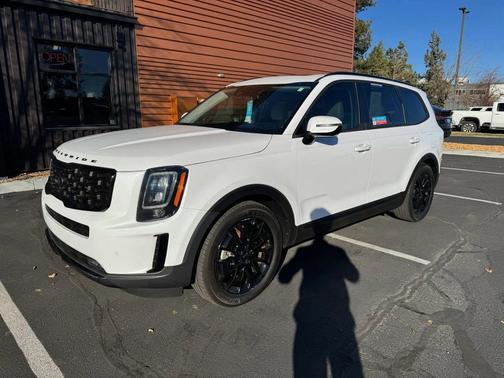 Glacial White Pearl 2021 Kia Telluride SX