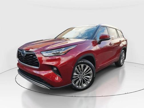 2021 Toyota Highlander Hybrid Platinum